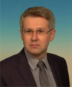 Dr Piotr Stanisławiszyn
